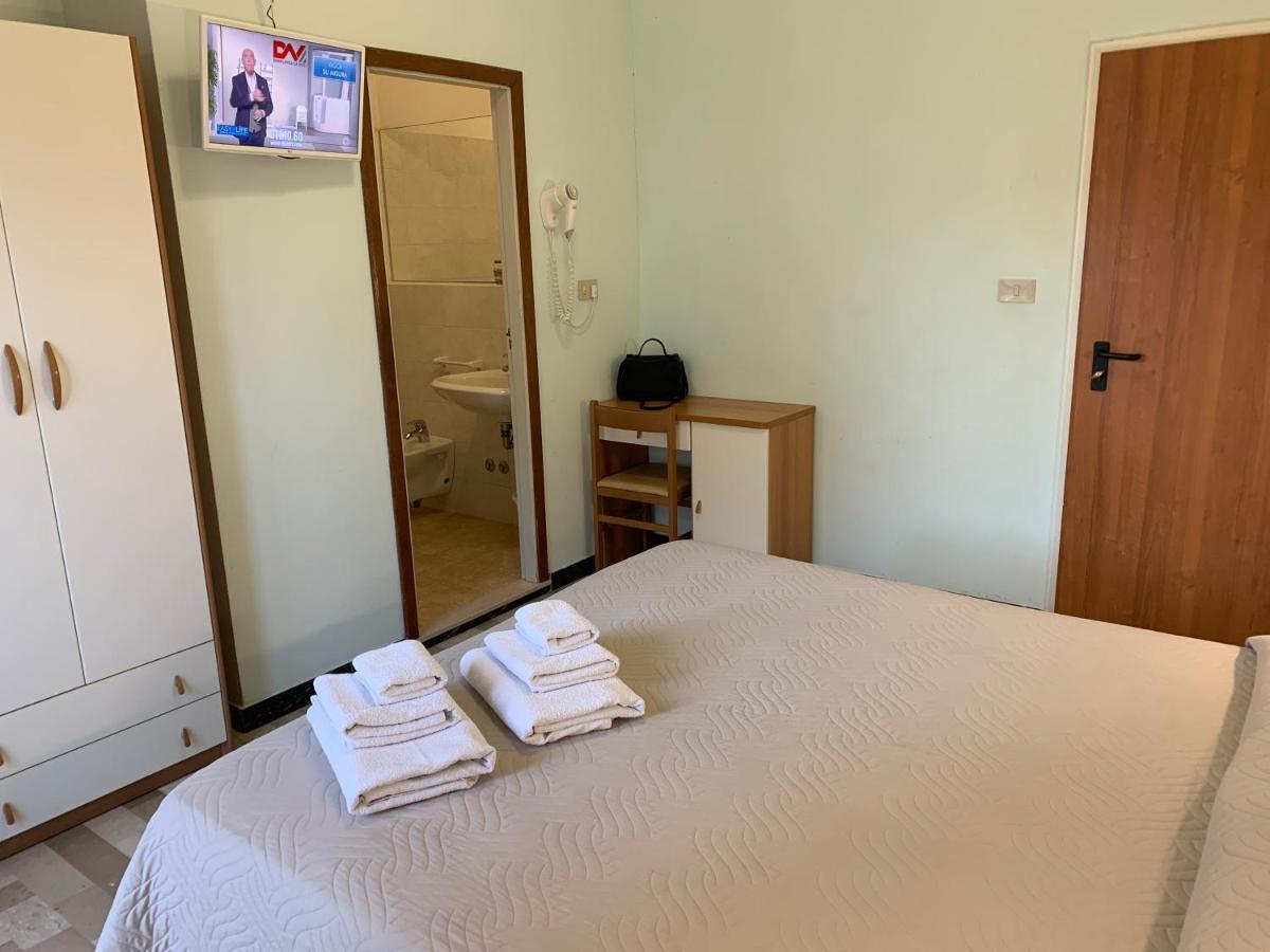 Hotel Levante Convenzionato Oltremare E Italia In Miniatura Riccione Dış mekan fotoğraf